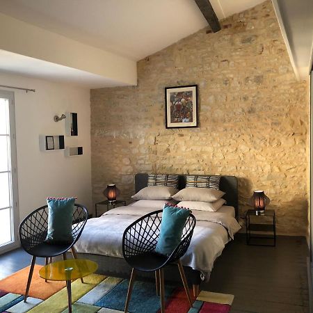 Les Halles Chambre D'Hotes ヴェルトゥイユ＝シュル＝シャラント エクステリア 写真