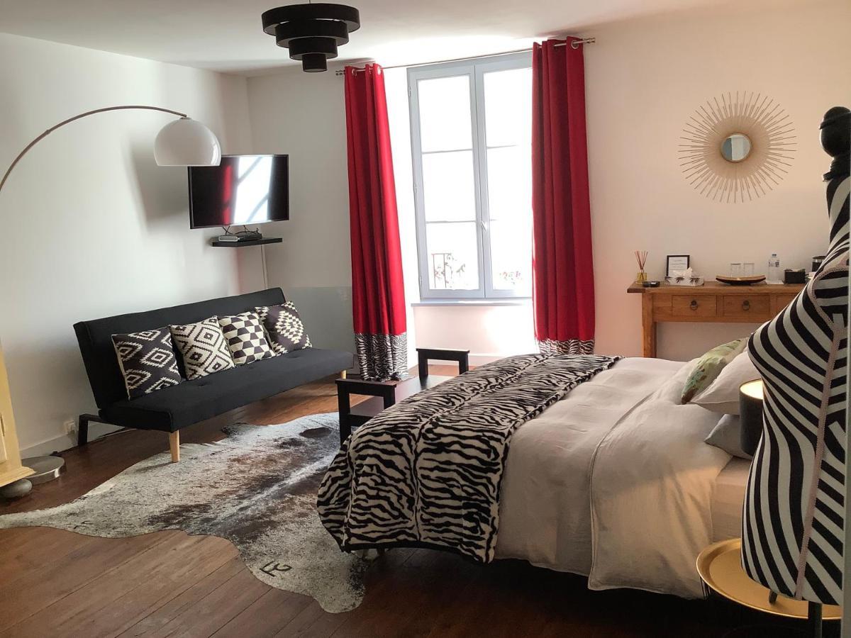 Les Halles Chambre D'Hotes ヴェルトゥイユ＝シュル＝シャラント エクステリア 写真